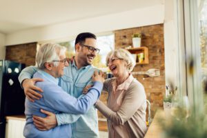 Como conversar com seus pais sobre a necessidade de cuidados sem gerar conflitos